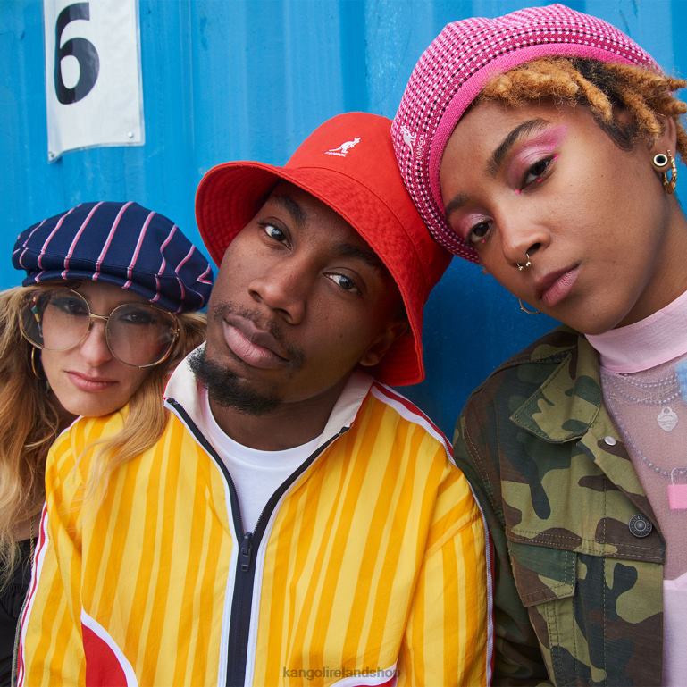 IE Kangol Preppy Jax Beret Electric Pink Unisex Accessories 6B26V417